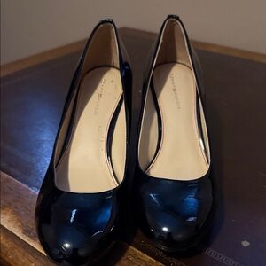Tommy Hilfiger Black Patent Leather Women's Pumps Size 7 1/2